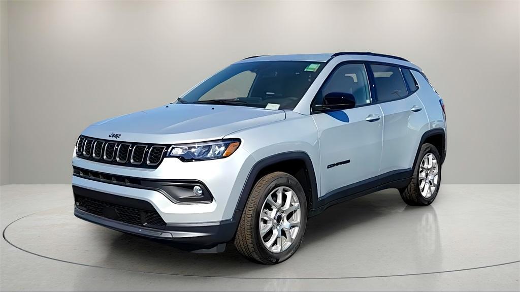 new 2025 Jeep Compass car, priced at $25,500