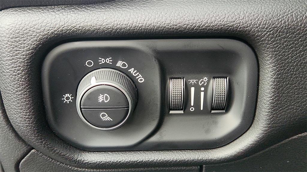 new 2025 Ram 1500 car, priced at $57,000