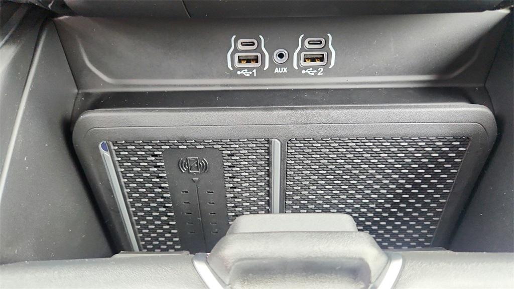 new 2025 Ram 1500 car, priced at $48,382