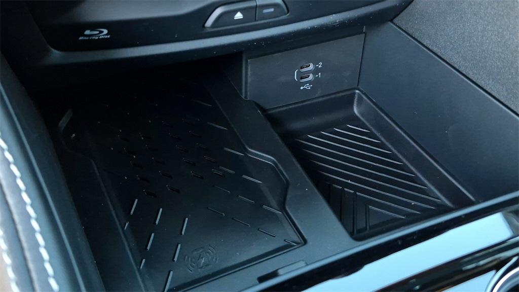 new 2026 Chrysler Pacifica car, priced at $53,075