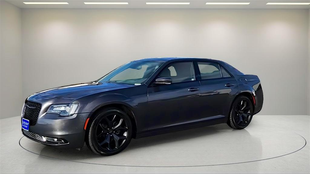 used 2022 Chrysler 300 car, priced at $25,000