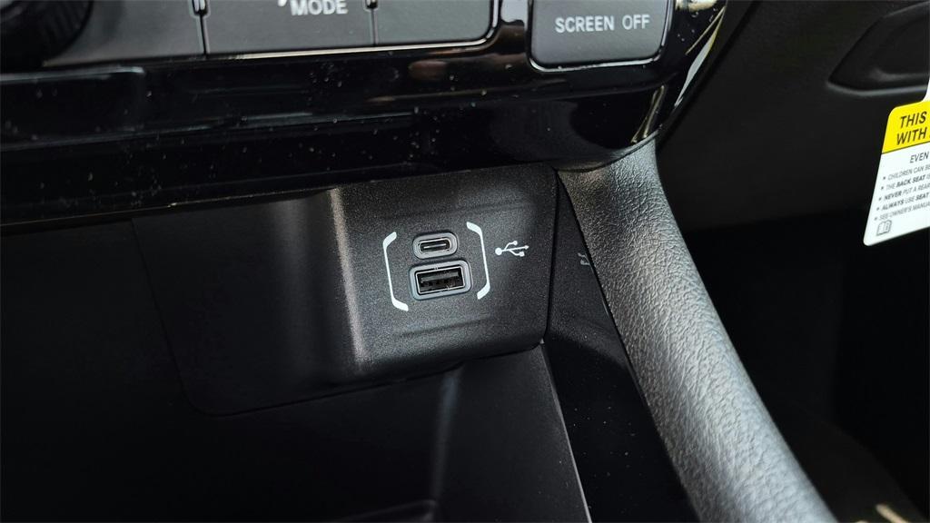 new 2025 Jeep Compass car, priced at $27,000