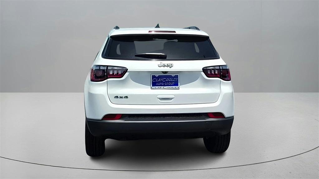 new 2025 Jeep Compass car, priced at $27,000