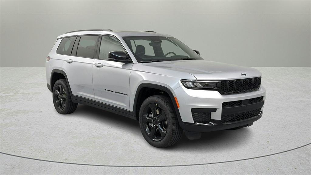 new 2024 Jeep Grand Cherokee L car, priced at $41,000