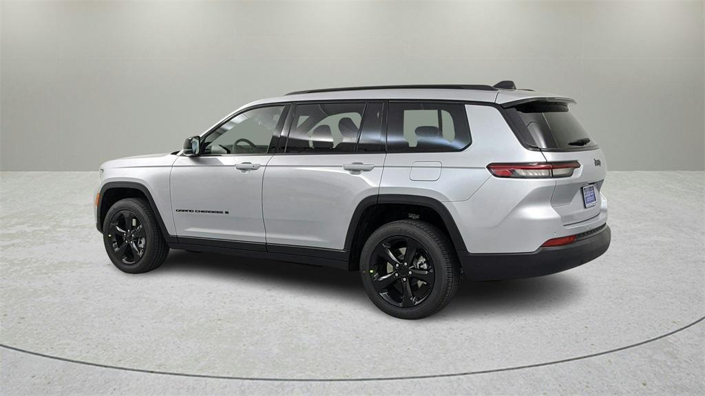 new 2024 Jeep Grand Cherokee L car, priced at $42,259