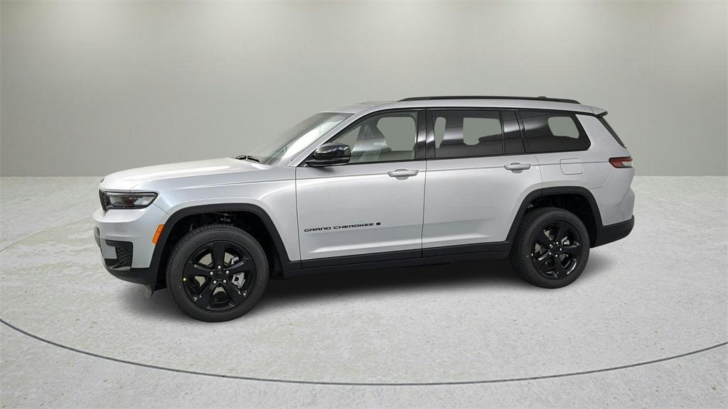 new 2024 Jeep Grand Cherokee L car, priced at $42,259