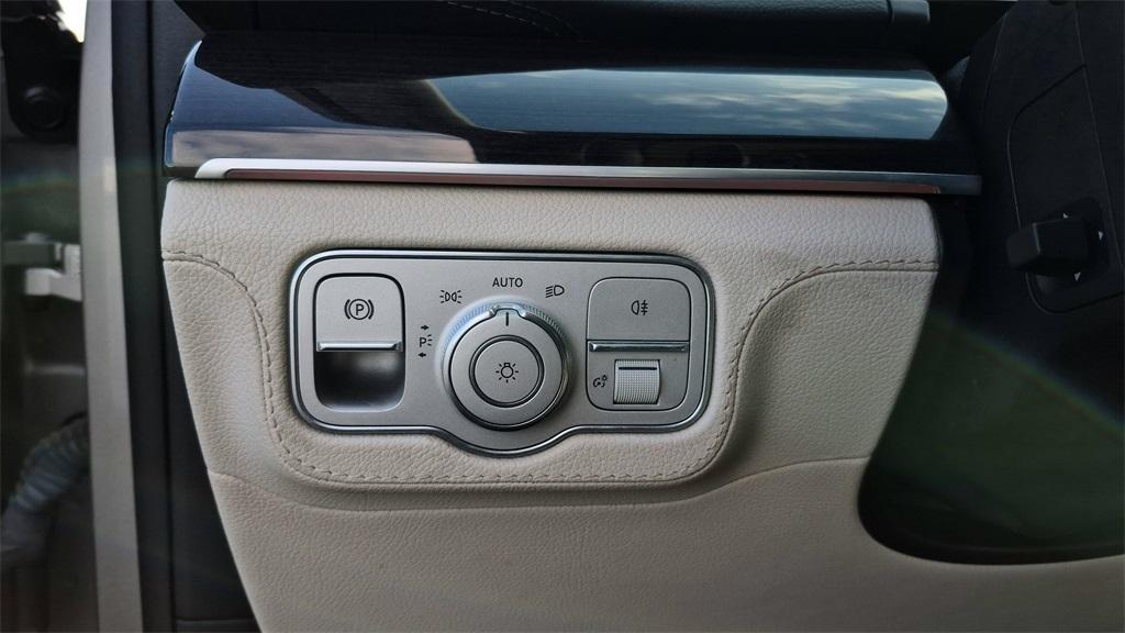 used 2022 Mercedes-Benz GLE 350 car, priced at $38,059