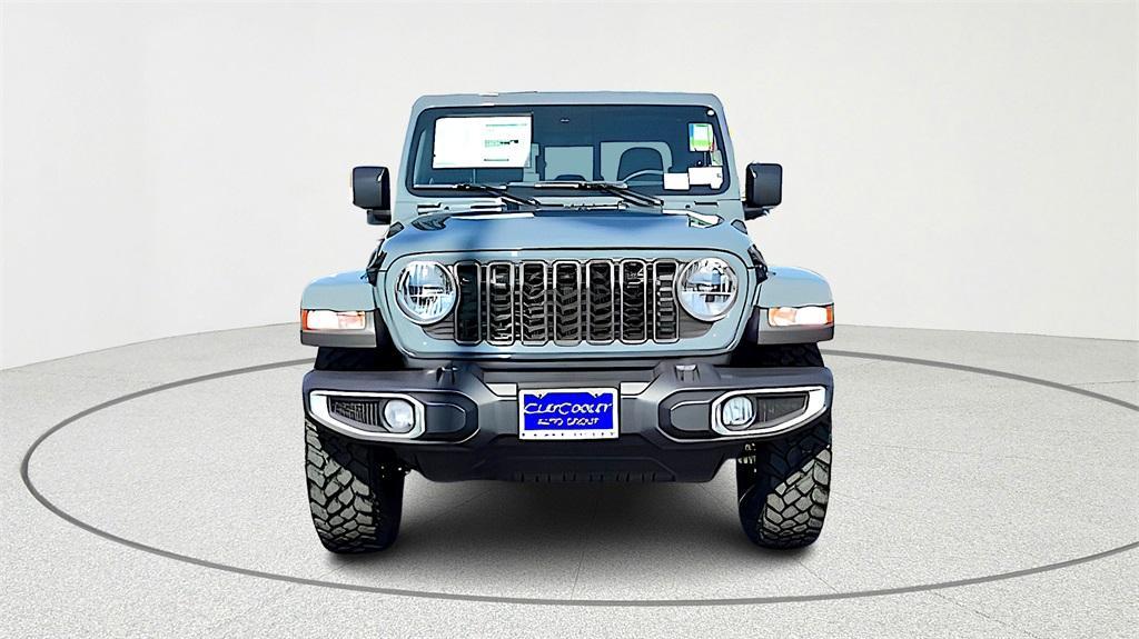 new 2025 Jeep Gladiator car, priced at $46,915