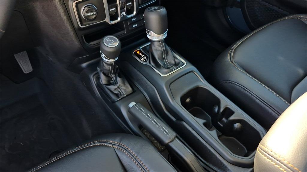 new 2025 Jeep Gladiator car, priced at $46,915