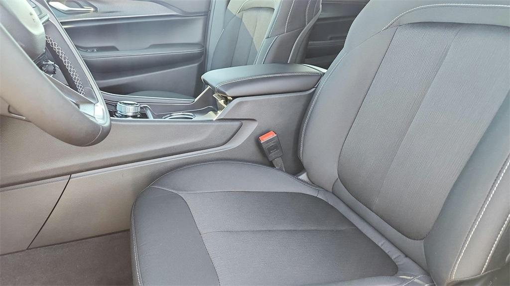 new 2025 Jeep Grand Cherokee L car, priced at $37,500