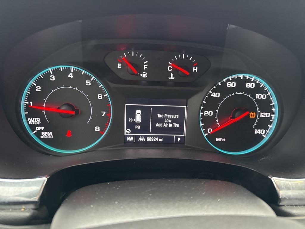 used 2023 Chevrolet Traverse car, priced at $25,999