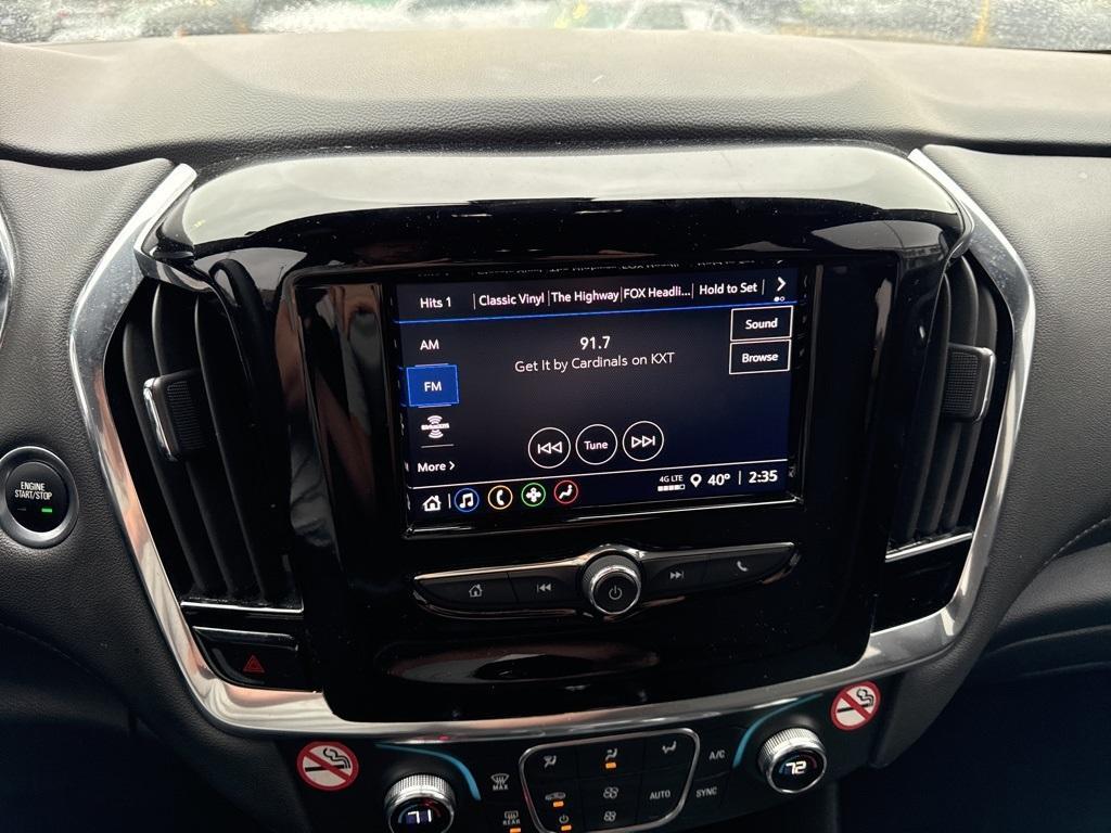 used 2023 Chevrolet Traverse car, priced at $25,999