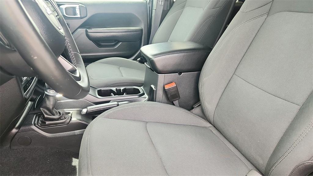 used 2022 Jeep Gladiator car, priced at $33,000