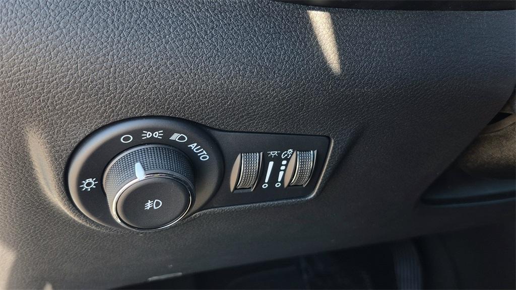 new 2026 Jeep Compass car, priced at $31,981