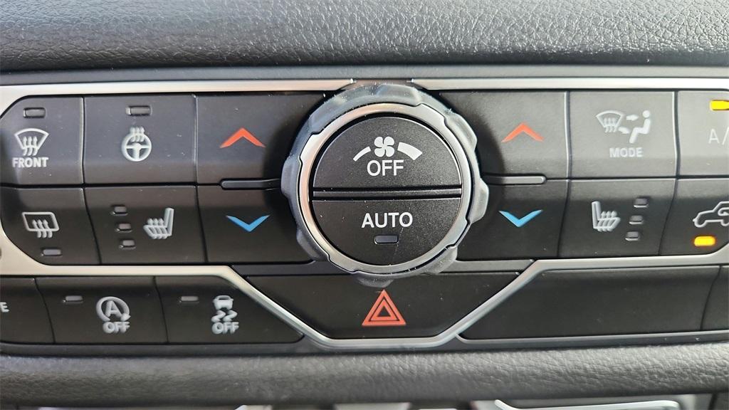 new 2025 Jeep Wrangler car, priced at $49,375