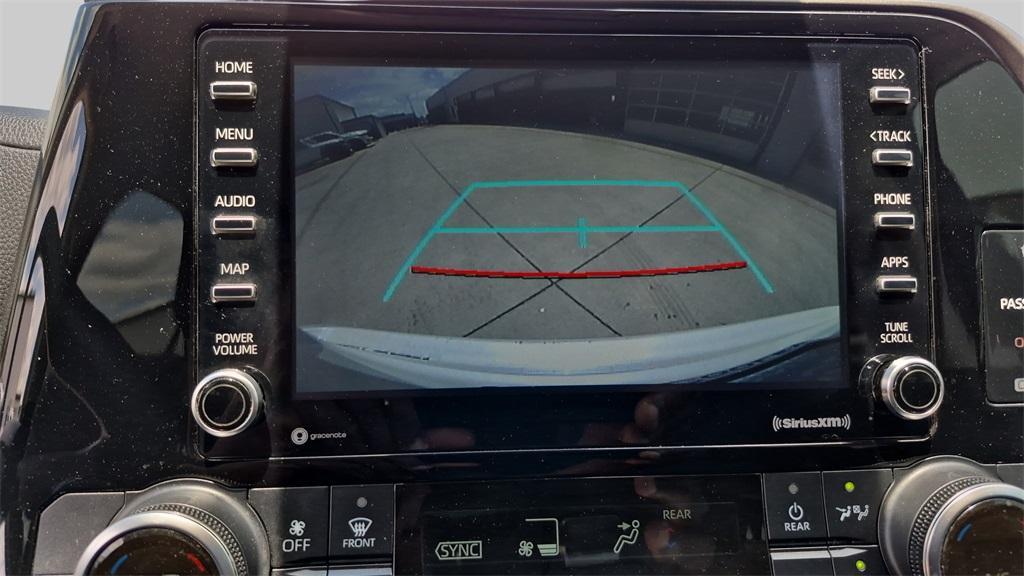 used 2020 Toyota Highlander car, priced at $22,000