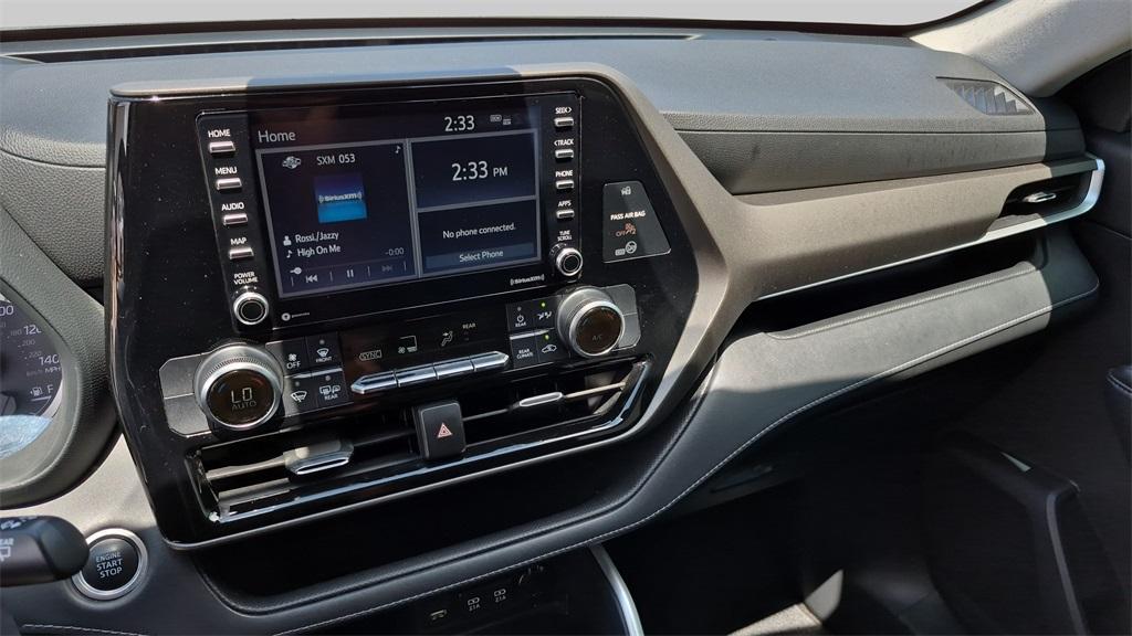 used 2020 Toyota Highlander car, priced at $22,000