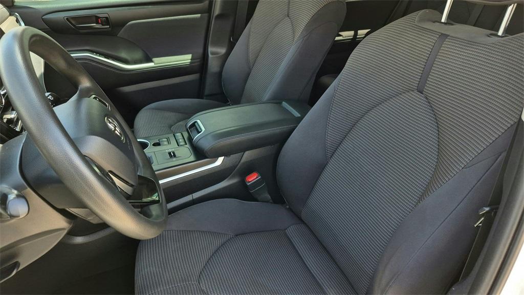 used 2020 Toyota Highlander car, priced at $22,000