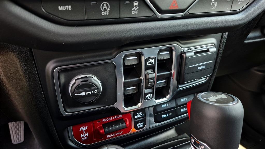 new 2025 Jeep Wrangler car, priced at $64,448