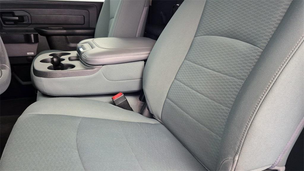 used 2019 Ram 1500 Classic car, priced at $20,000