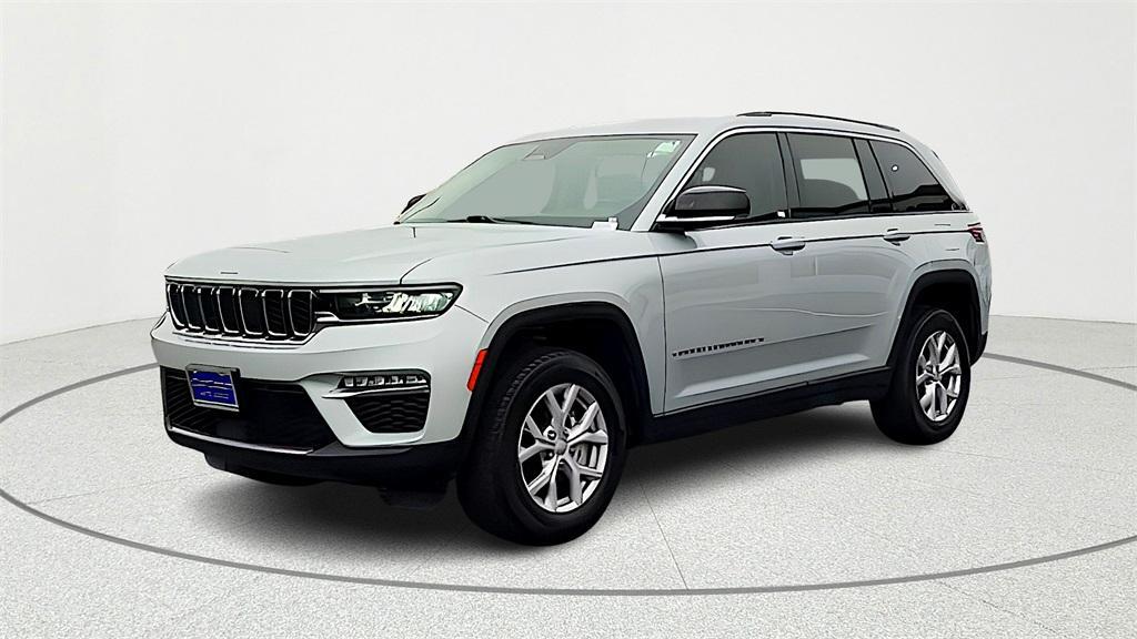 used 2022 Jeep Grand Cherokee car, priced at $26,999
