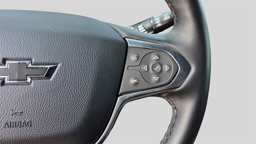 used 2023 Chevrolet Traverse car, priced at $30,734