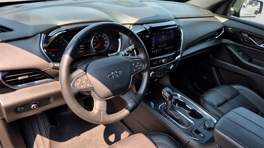 used 2023 Chevrolet Traverse car, priced at $30,734