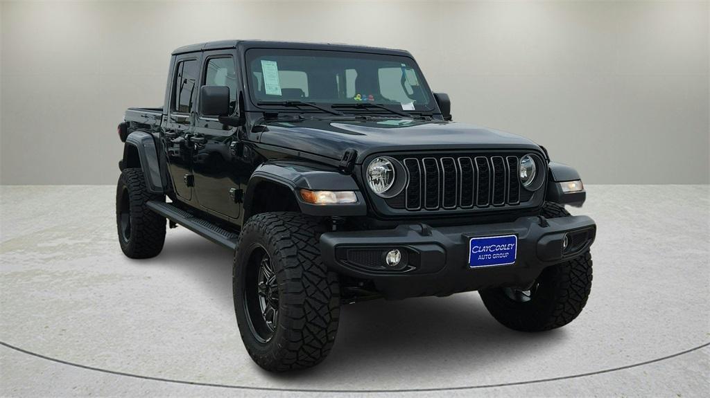 new 2025 Jeep Gladiator car, priced at $47,251