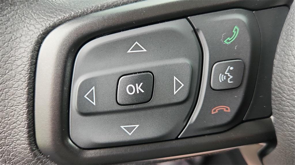 new 2025 Jeep Gladiator car, priced at $47,251
