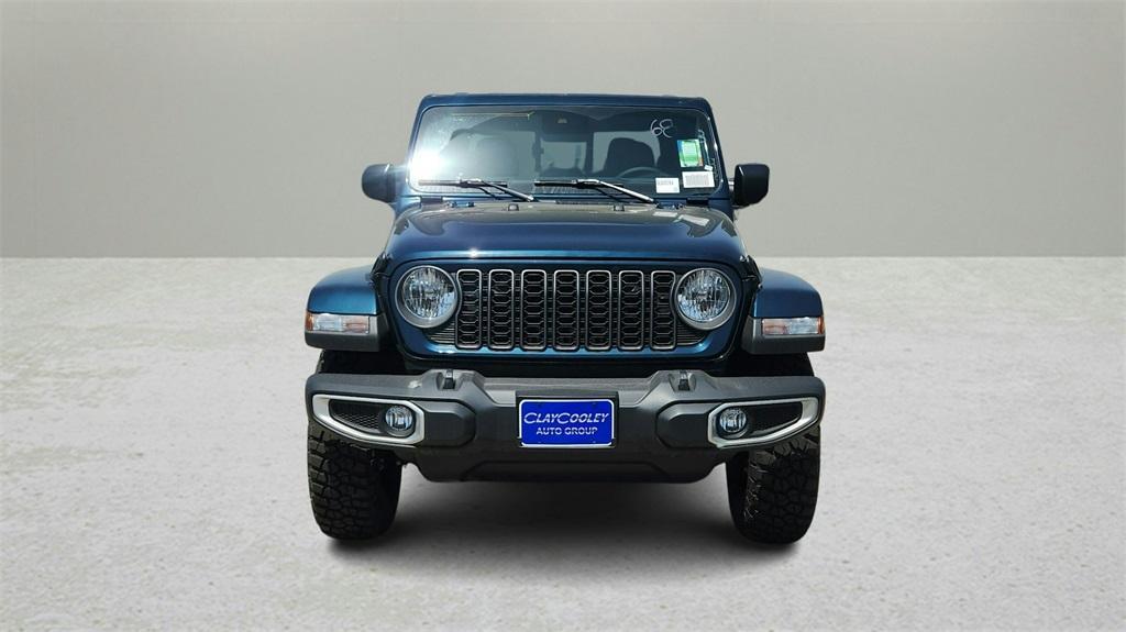 new 2025 Jeep Gladiator car, priced at $41,250