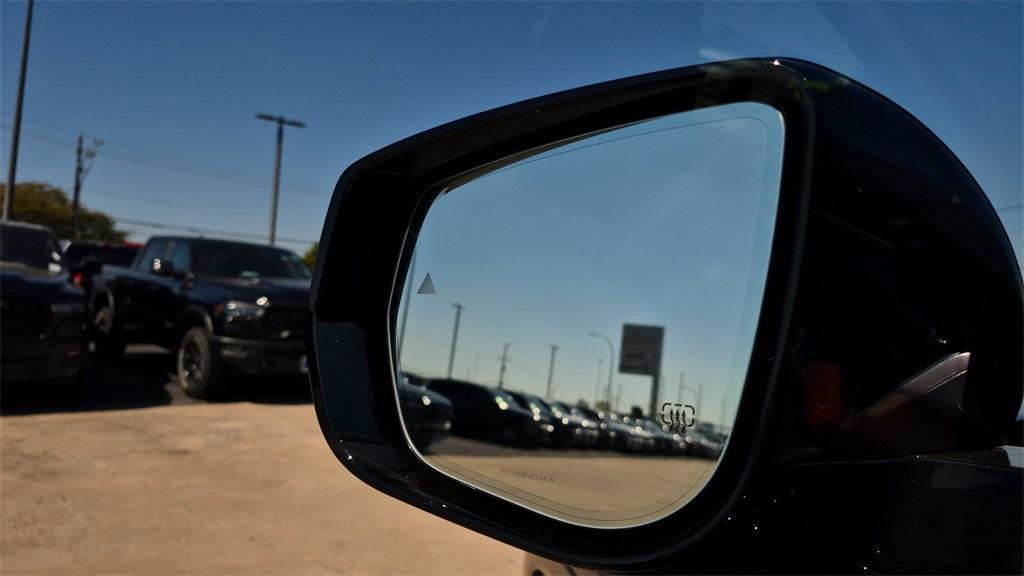 new 2025 Jeep Grand Cherokee car, priced at $64,275