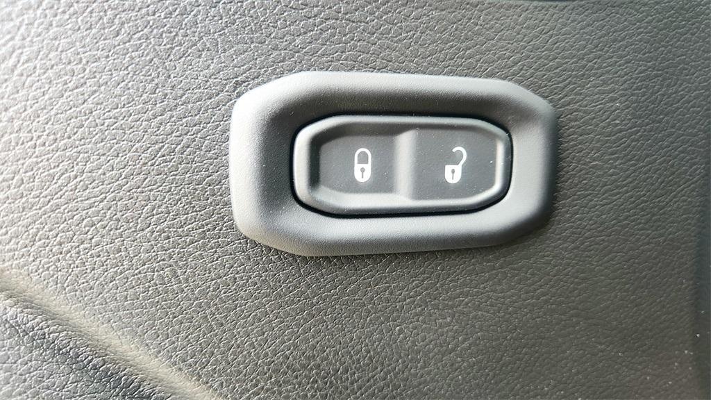 new 2025 Jeep Gladiator car, priced at $36,491