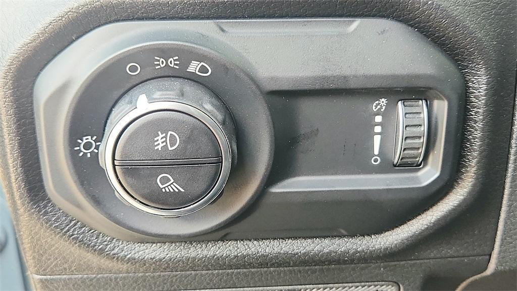 new 2025 Jeep Gladiator car, priced at $36,491