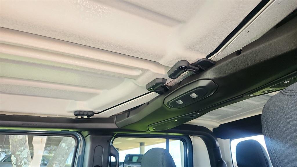 new 2025 Jeep Gladiator car, priced at $36,491