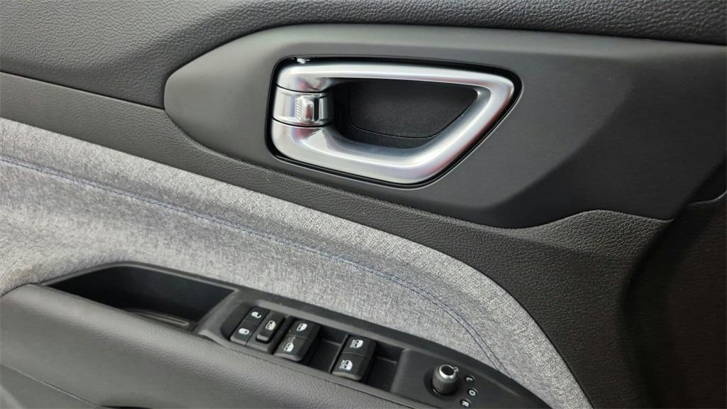 new 2025 Jeep Compass car, priced at $25,000