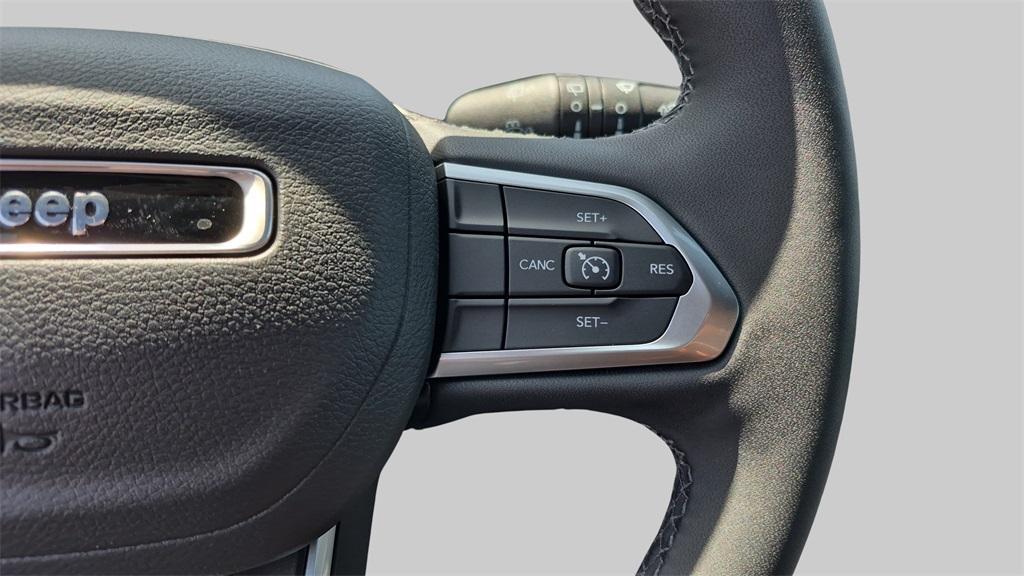 new 2025 Jeep Compass car, priced at $26,000