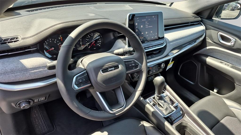 new 2025 Jeep Compass car, priced at $26,000