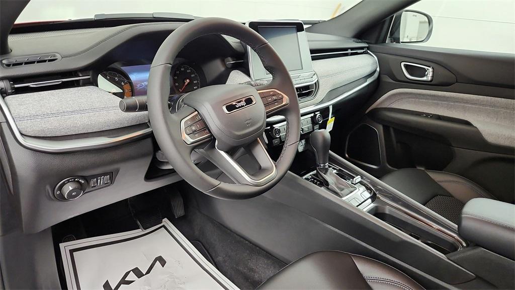 new 2025 Jeep Compass car, priced at $25,500