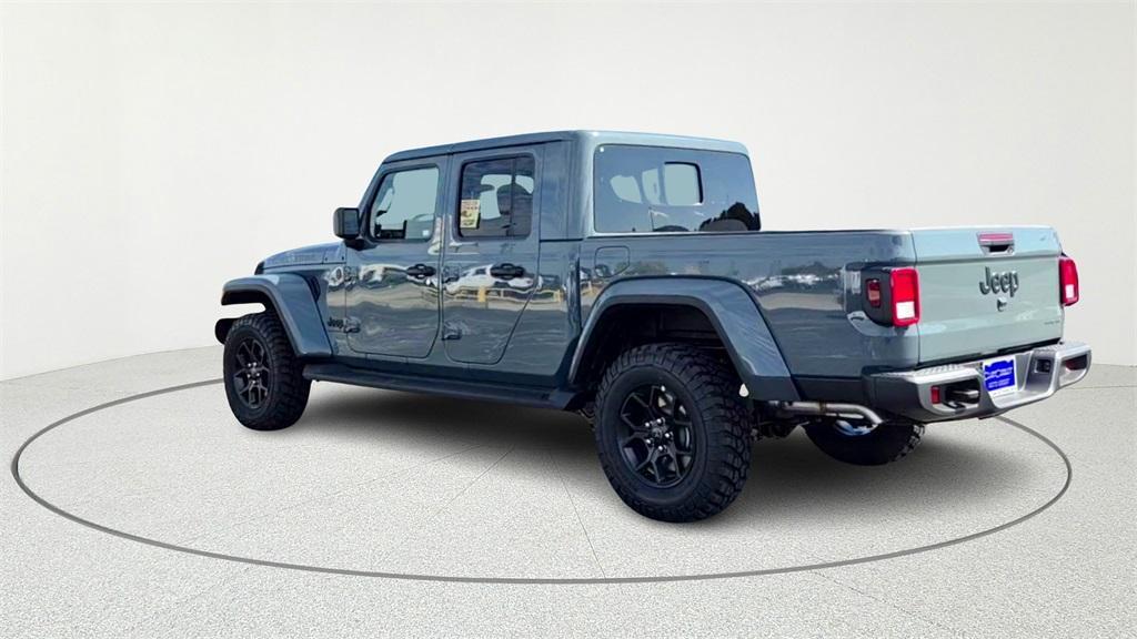 new 2025 Jeep Gladiator car, priced at $45,096
