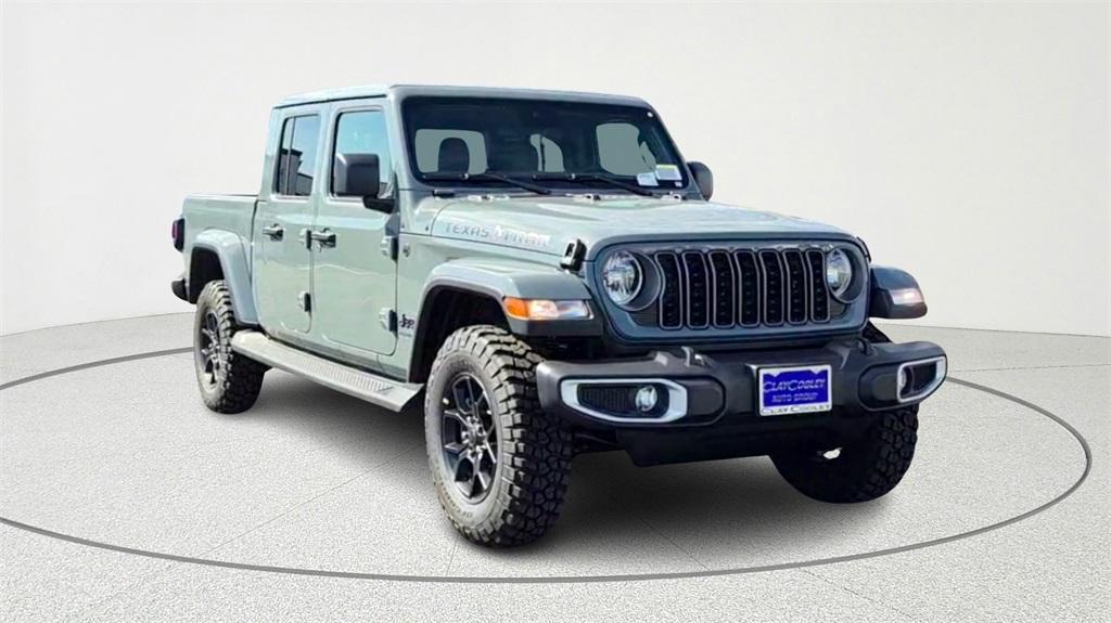 new 2025 Jeep Gladiator car, priced at $45,935
