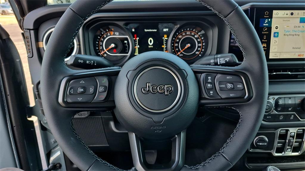 new 2025 Jeep Gladiator car, priced at $45,096