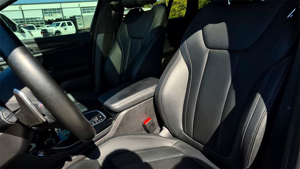 used 2022 BMW X4 car, priced at $36,140