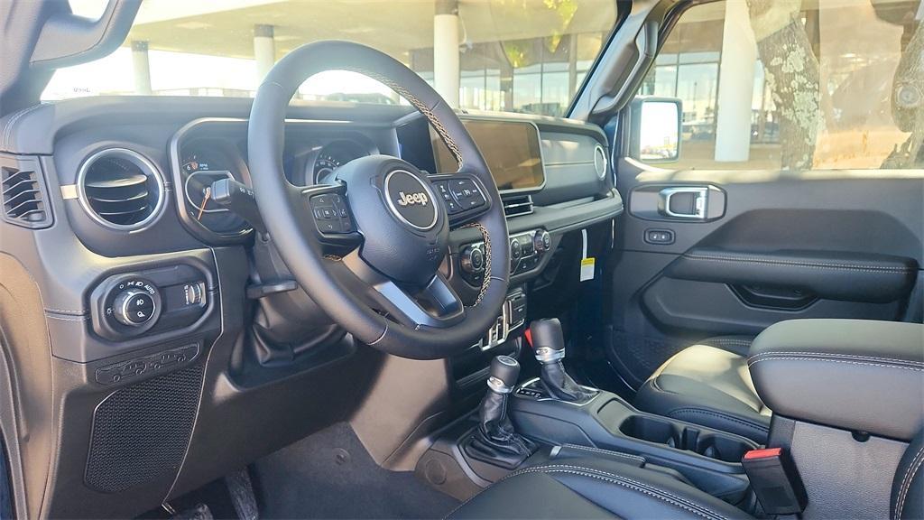 new 2025 Jeep Gladiator car, priced at $41,641