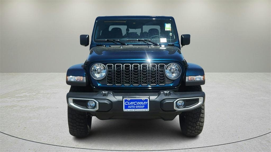 new 2025 Jeep Gladiator car, priced at $41,641