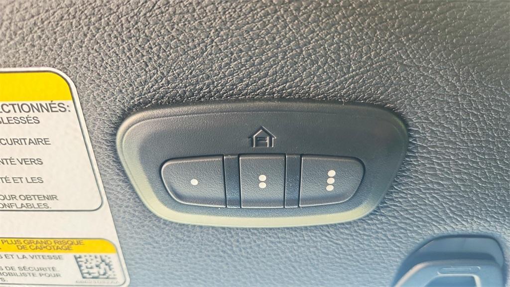 new 2025 Jeep Gladiator car, priced at $41,641