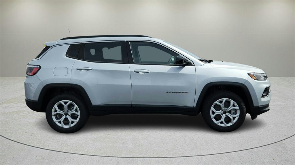 new 2025 Jeep Compass car, priced at $25,000