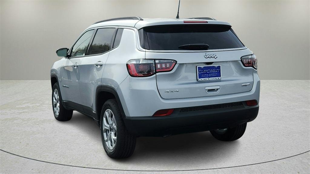 new 2025 Jeep Compass car, priced at $25,000