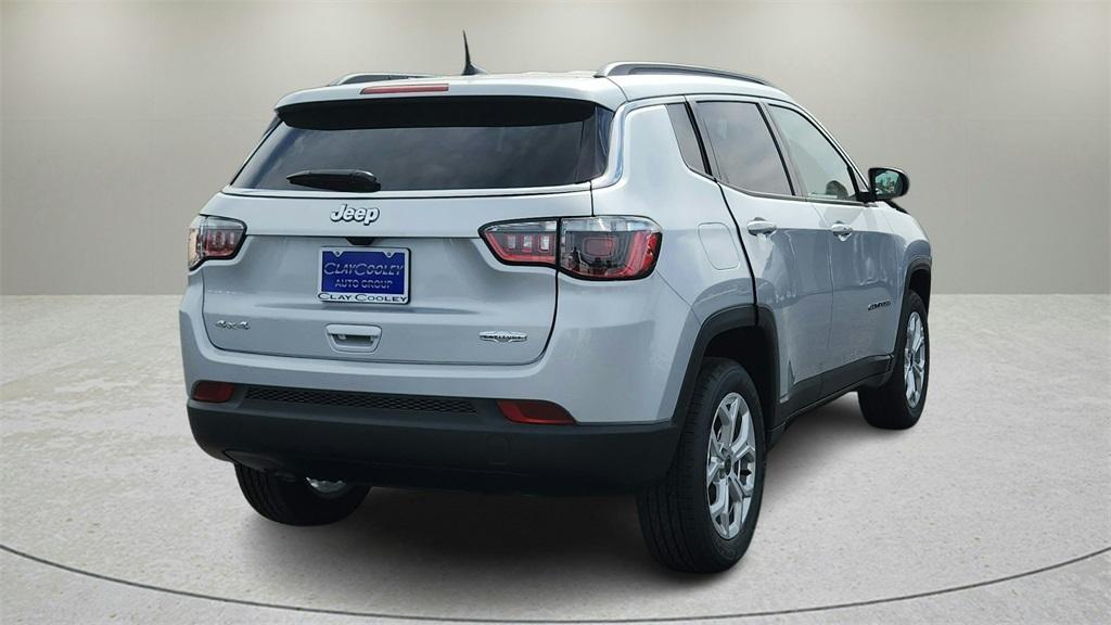 new 2025 Jeep Compass car, priced at $25,000