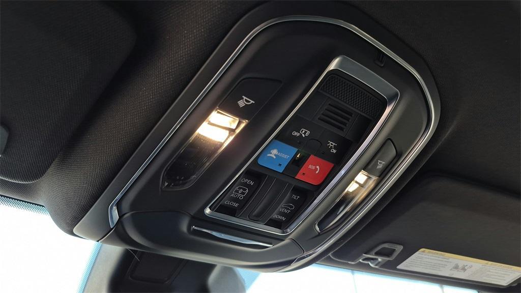 new 2025 Jeep Grand Cherokee L car, priced at $41,021