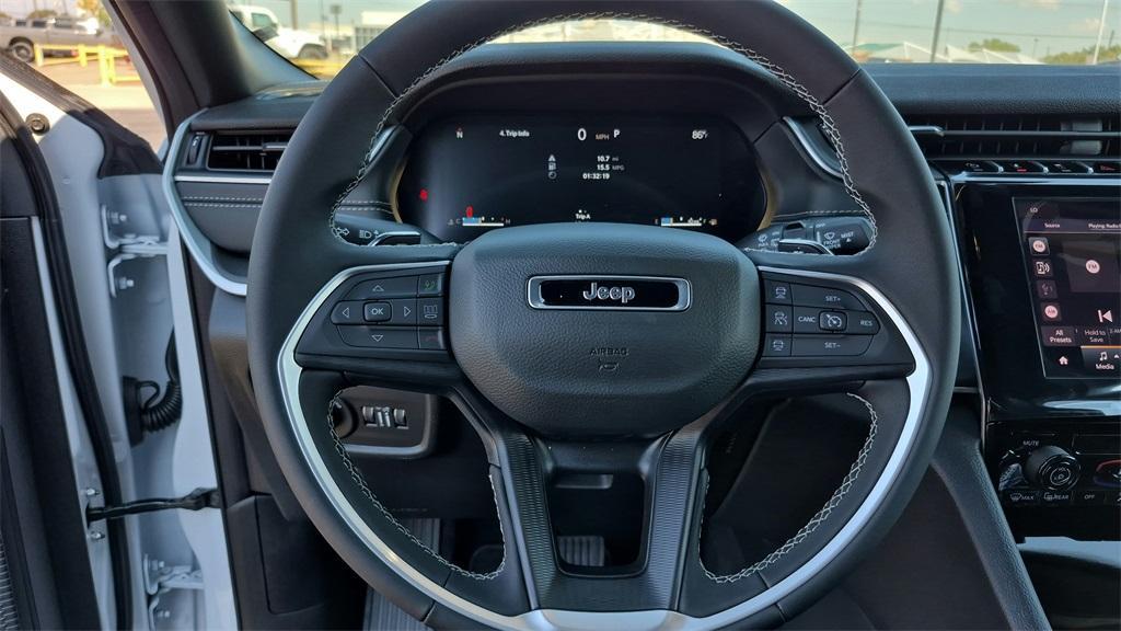 new 2025 Jeep Grand Cherokee L car, priced at $41,021